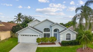 9 Meadows Park Lane, Boynton Beach, FL 33436