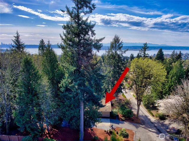 11717 NE 73rd Street, Kirkland, WA 98033