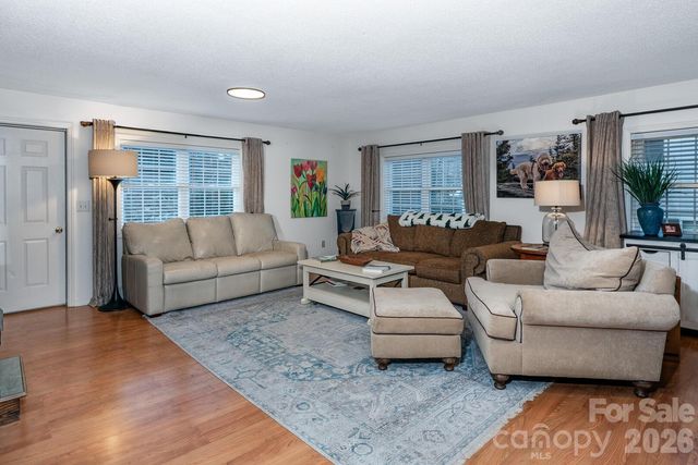 649 Ransom Street, Blowing Rock, NC 28605