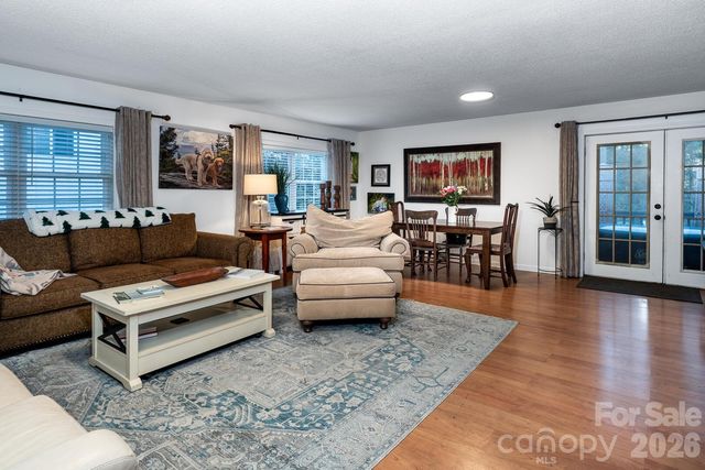 649 Ransom Street, Blowing Rock, NC 28605