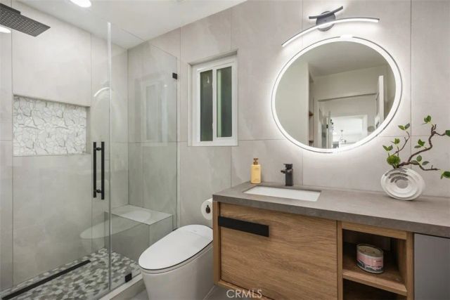 3253 San Amadeo P, Laguna Woods, CA 92637