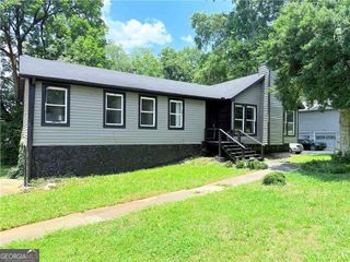 1088 Nimblewood Way, Stone Mountain, GA 30088