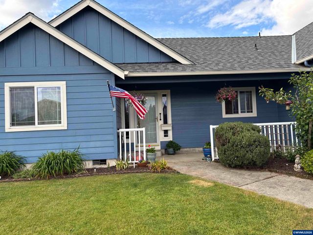 571 Hobson St, Stayton, OR 97383