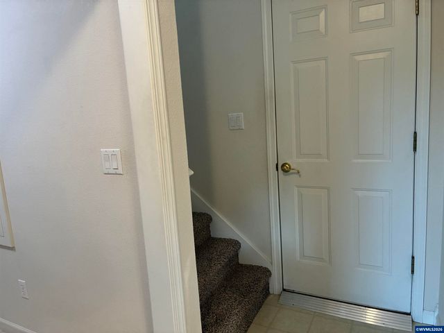 571 Hobson St, Stayton, OR 97383