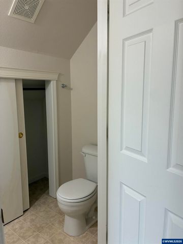 571 Hobson St, Stayton, OR 97383