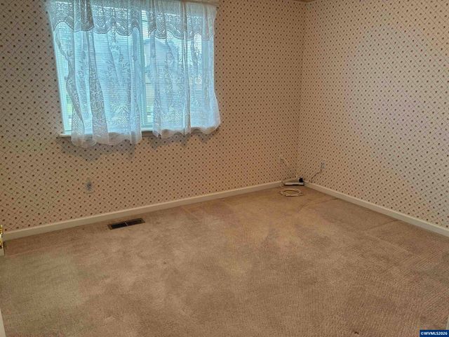 571 Hobson St, Stayton, OR 97383