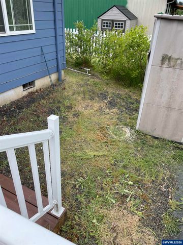 571 Hobson St, Stayton, OR 97383
