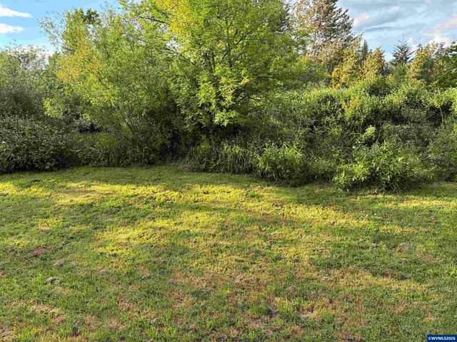 571 Hobson St, Stayton, OR 97383