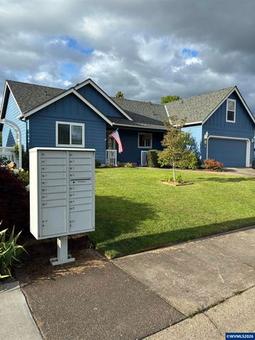571 Hobson St, Stayton, OR 97383