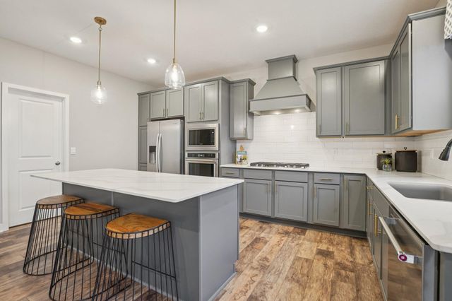 3780 Brookside Drive, Chaska, MN 55318