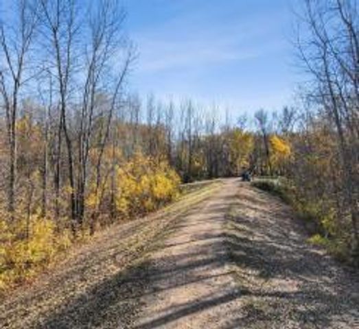 3780 Brookside Drive, Chaska, MN 55318