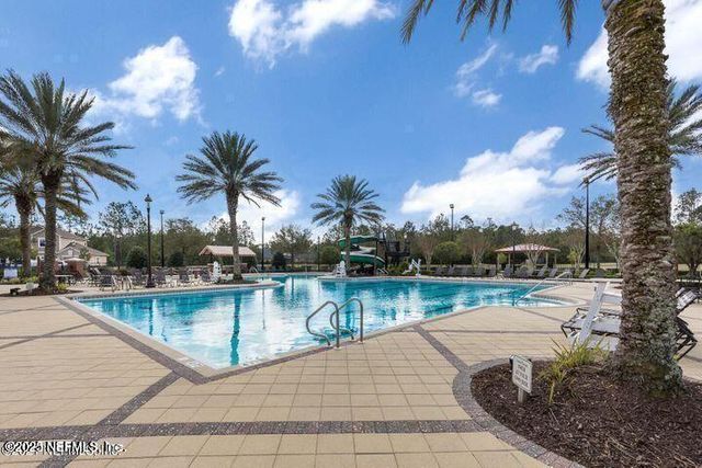 526 RICHMOND Drive, St. Johns, FL 32259