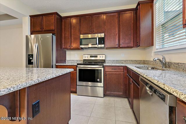 526 RICHMOND Drive, St. Johns, FL 32259