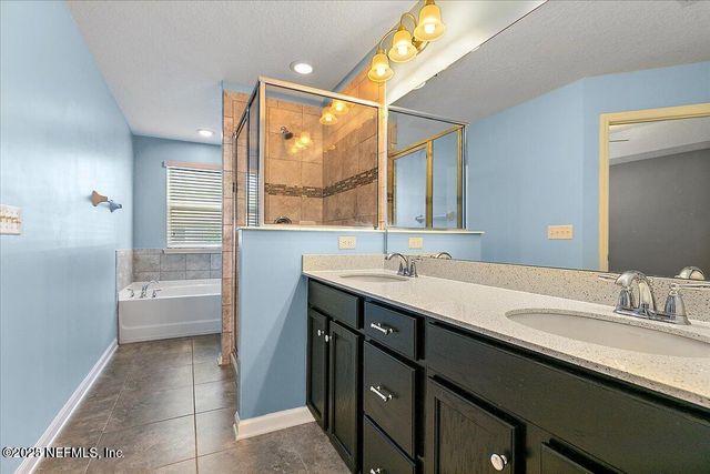 526 RICHMOND Drive, St. Johns, FL 32259