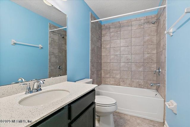526 RICHMOND Drive, St. Johns, FL 32259