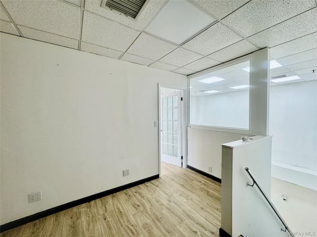 39-07 Prince Street 6F, Flushing, NY 11354