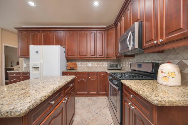 4730 Bayberry Street, Flower Mound, TX 75028