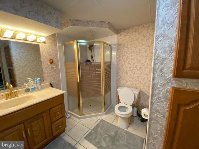 40 CHIPPENHAM DR, Voorhees, NJ 08043