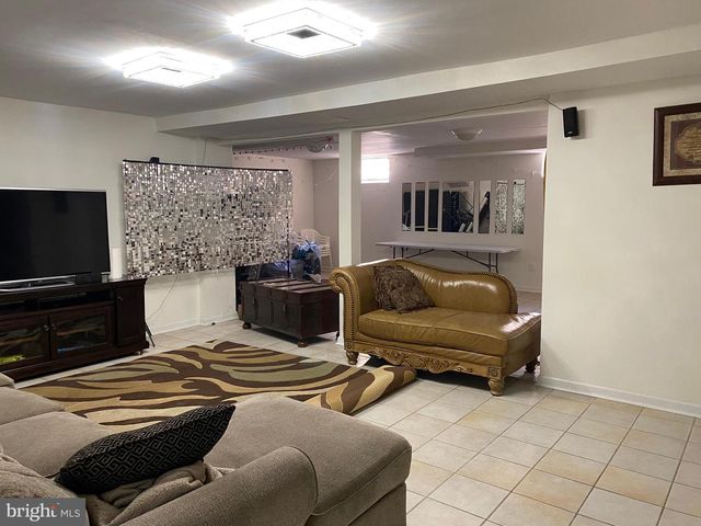 40 CHIPPENHAM DR, Voorhees, NJ 08043