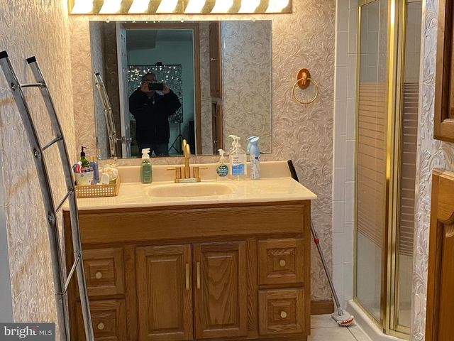 40 CHIPPENHAM DR, Voorhees, NJ 08043