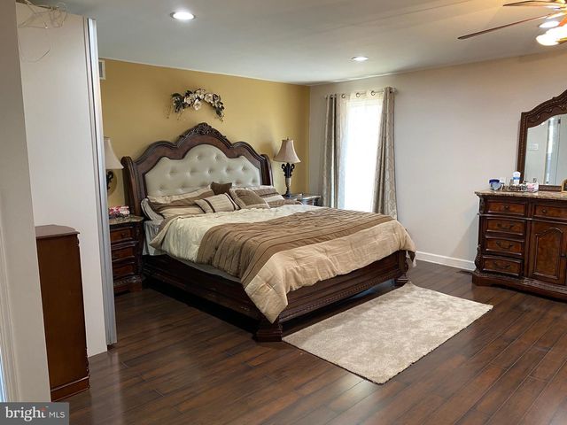40 CHIPPENHAM DR, Voorhees, NJ 08043