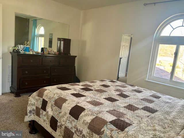 40 CHIPPENHAM DR, Voorhees, NJ 08043
