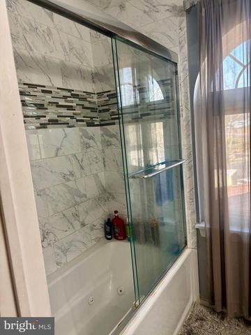 40 CHIPPENHAM DR, Voorhees, NJ 08043