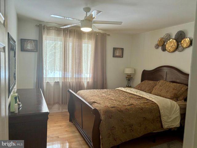 40 CHIPPENHAM DR, Voorhees, NJ 08043