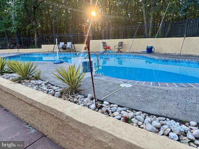 40 CHIPPENHAM DR, Voorhees, NJ 08043