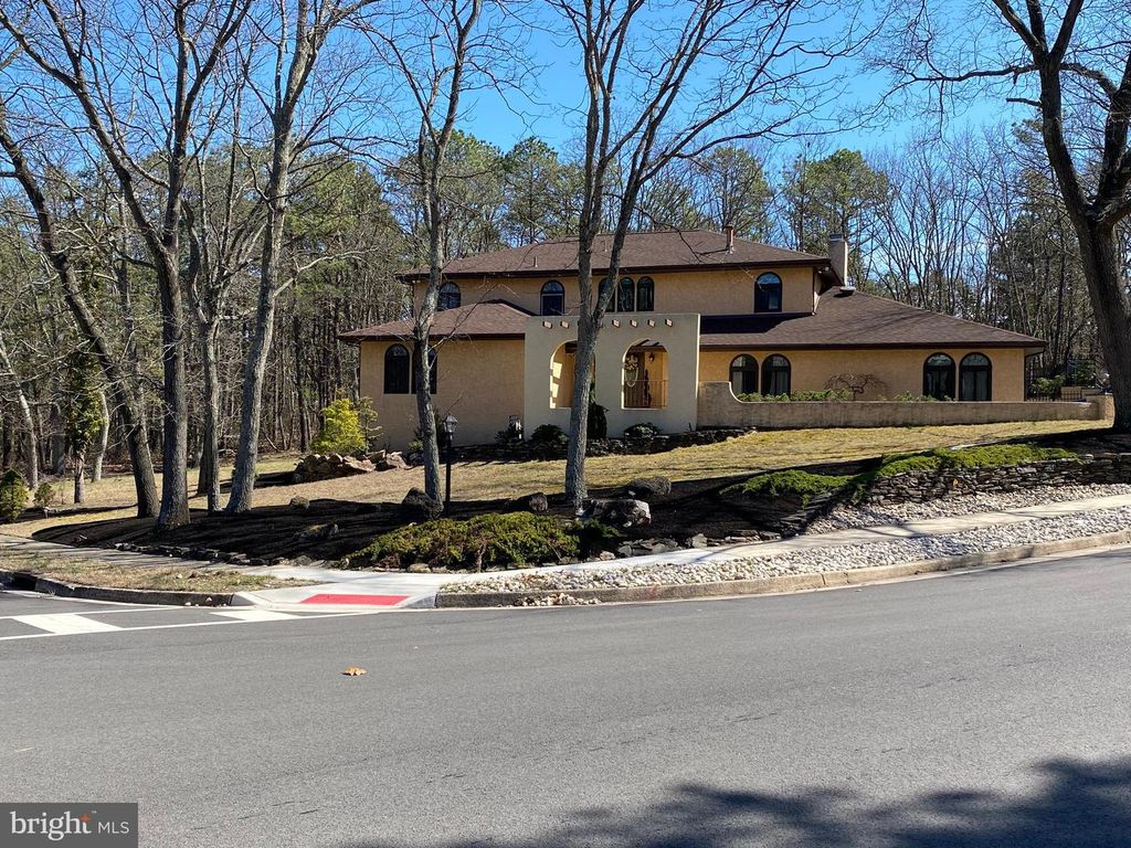 40 CHIPPENHAM DR, Voorhees, NJ 08043