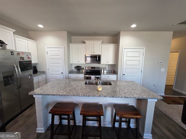 136 Red Birch Lane, Warner Robins, GA 31093