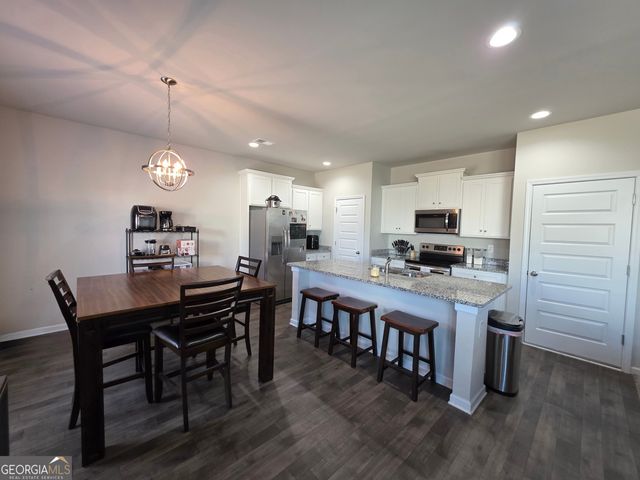 136 Red Birch Lane, Warner Robins, GA 31093