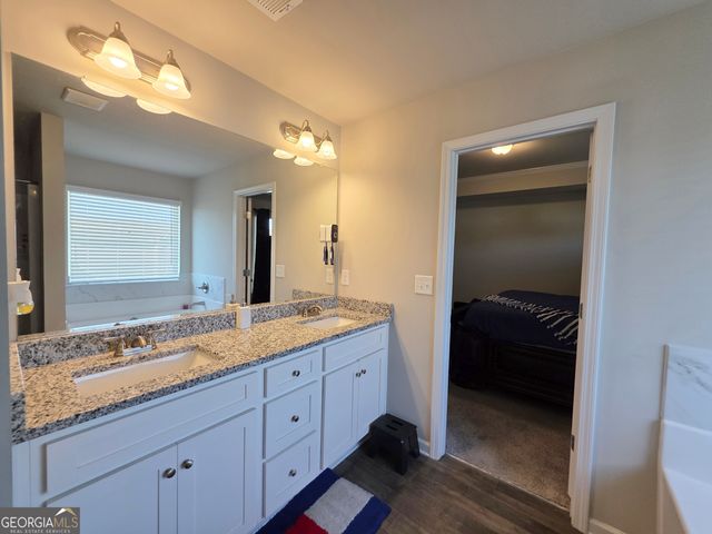 136 Red Birch Lane, Warner Robins, GA 31093