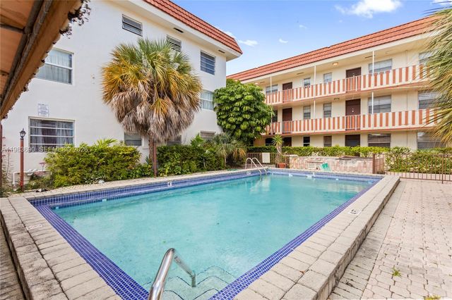 13655 NE 10th Aveue 304, North Miami, FL 33161