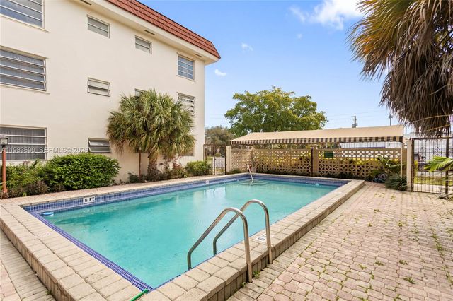 13655 NE 10th Aveue 304, North Miami, FL 33161