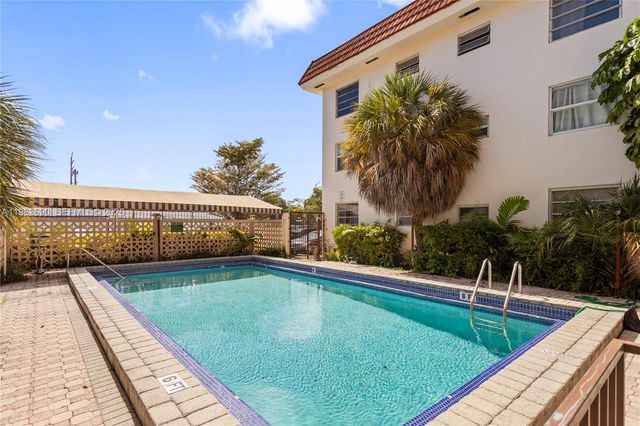 13655 NE 10th Aveue 304, North Miami, FL 33161