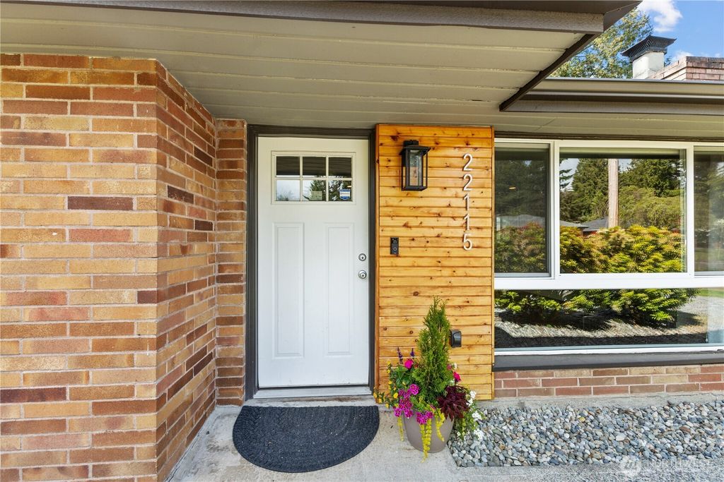 22115 103rd Place SE, Kent, WA 98031