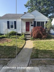 658 East Coy Avenue, Hazel Park, MI 48030