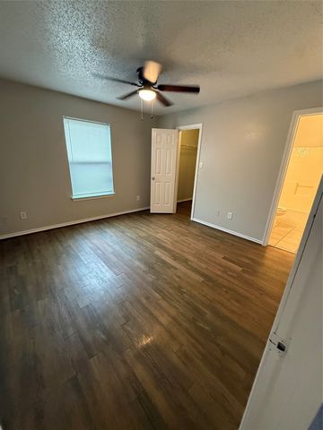 3015 Flask Drive, Dallas, TX 75241