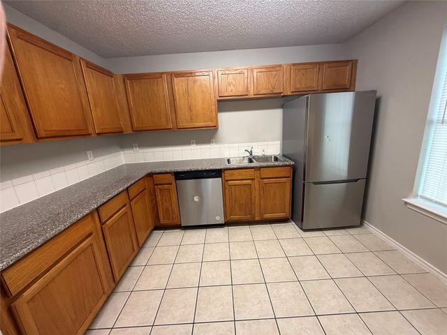 3015 Flask Drive, Dallas, TX 75241