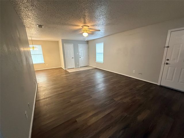 3015 Flask Drive, Dallas, TX 75241