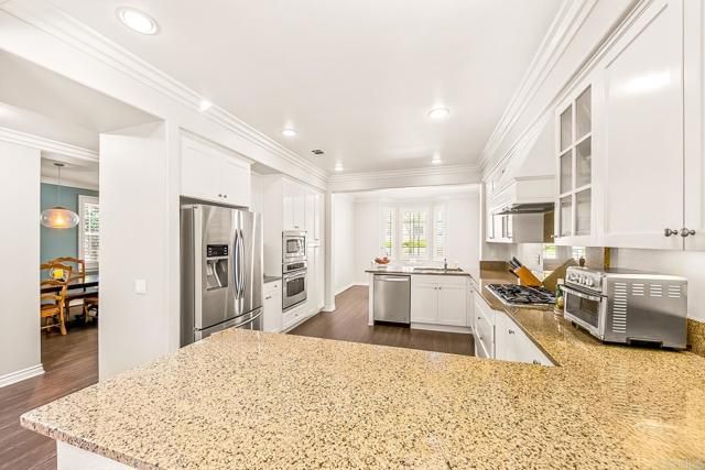 2669 Paradise Road, Carlsbad, CA 92009
