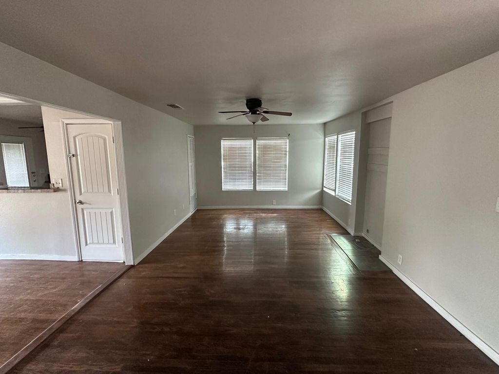 Image 4 of property listing at 610 Tarver Street, San Angelo, TX 76903