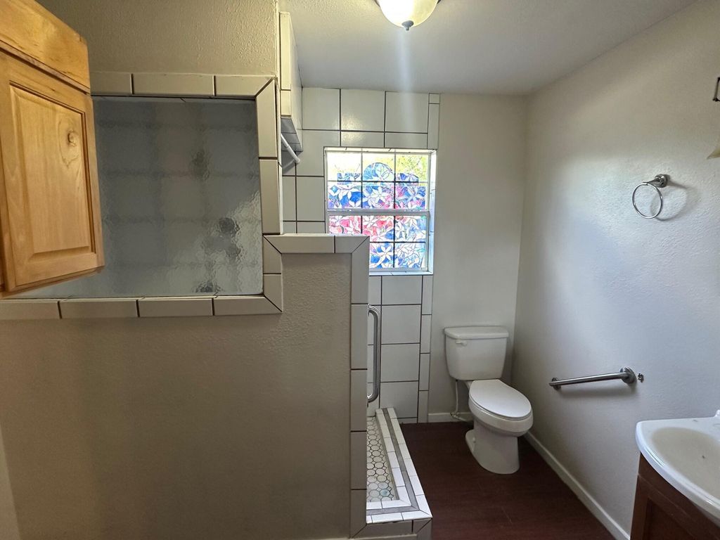 Image 8 of property listing at 610 Tarver Street, San Angelo, TX 76903