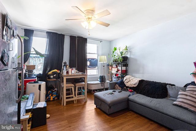 526 W CAMBRIA ST, Philadelphia, PA 19133