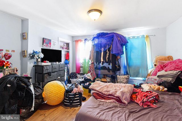 526 W CAMBRIA ST, Philadelphia, PA 19133