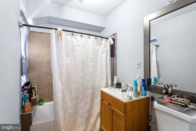 526 W CAMBRIA ST, Philadelphia, PA 19133