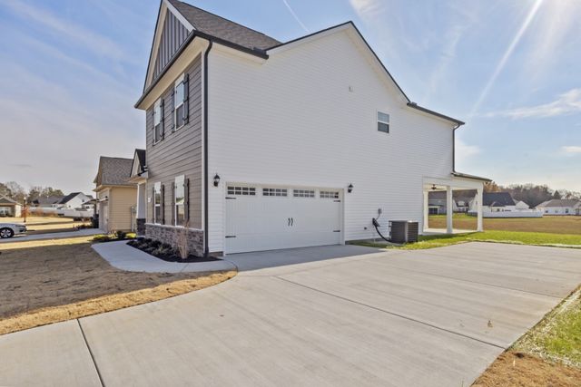 311 Neartop Ln, Murfreesboro, TN 37128