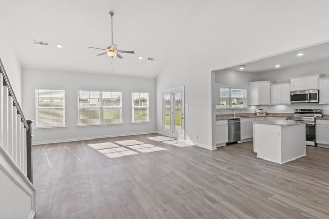 311 Neartop Ln, Murfreesboro, TN 37128