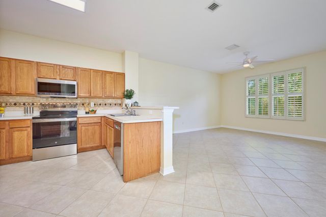 9086 107th Court, Vero Beach, FL 32967